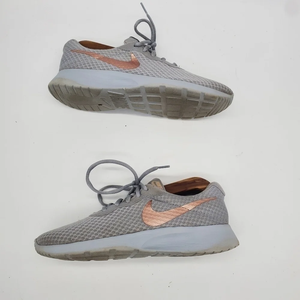 Nike tanjun gray